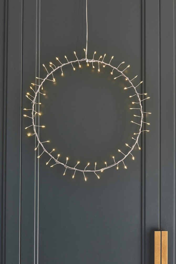 Hanging Aurora
