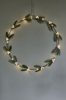 Mistletoe Wreath