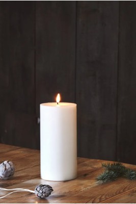 Grand Pillar Candle White 25cm